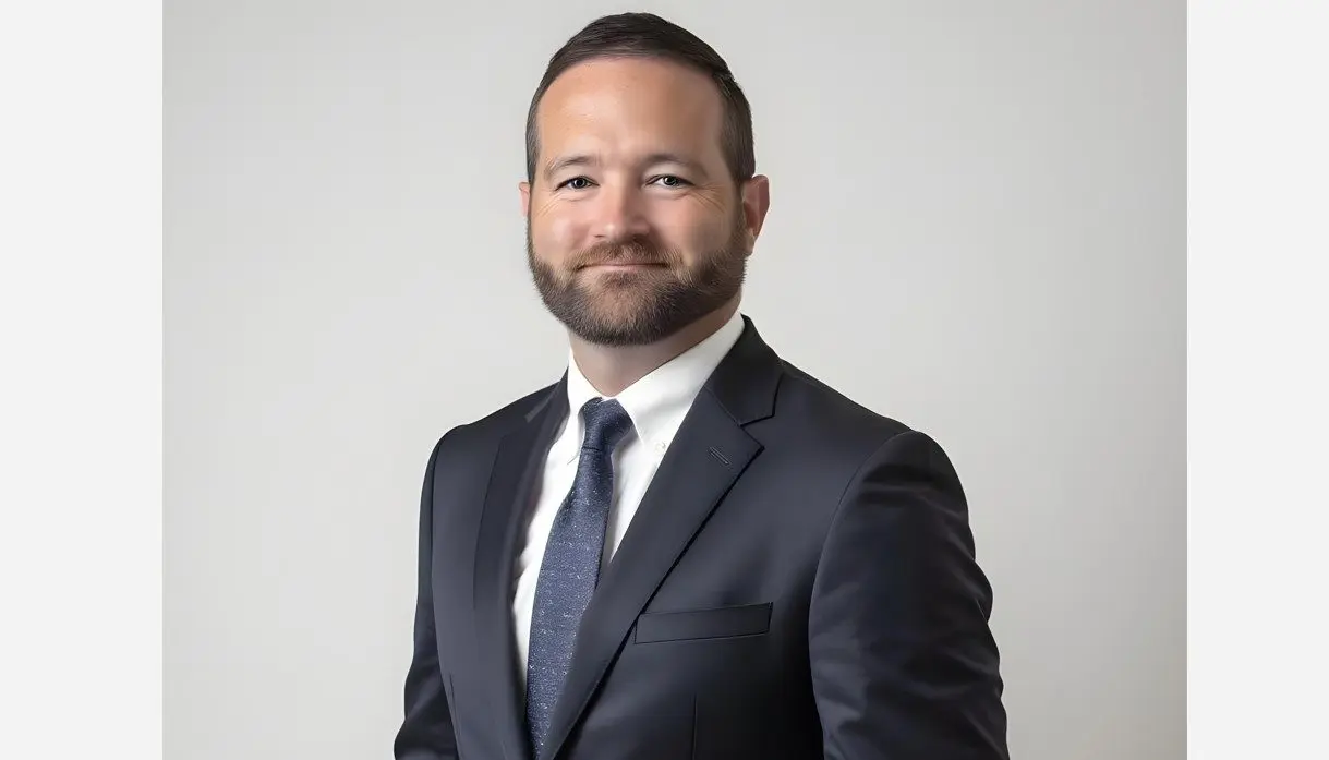 drew-e-smith-featured