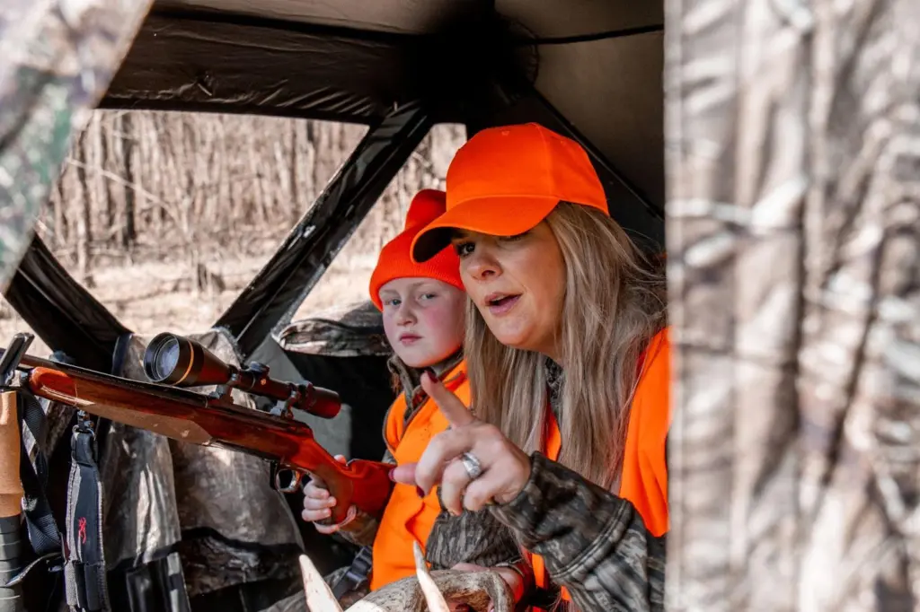 mother-daughter-deer-hunters-agfc