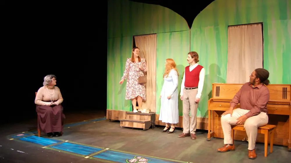 eden-bodeker-in-miss-lulu-bett