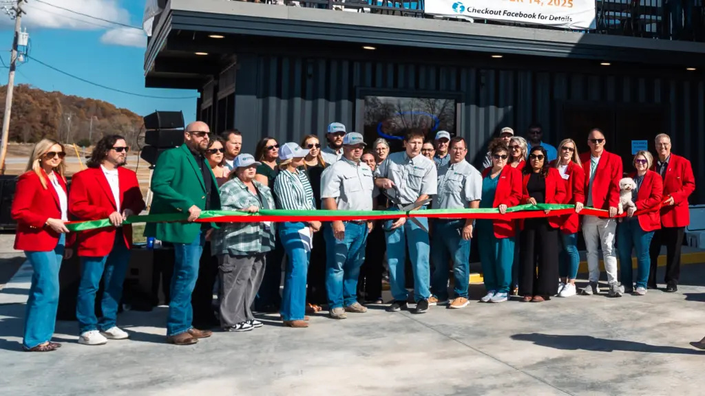 dynamic-mobile-storage-2025-ribbon-cutting-bacc