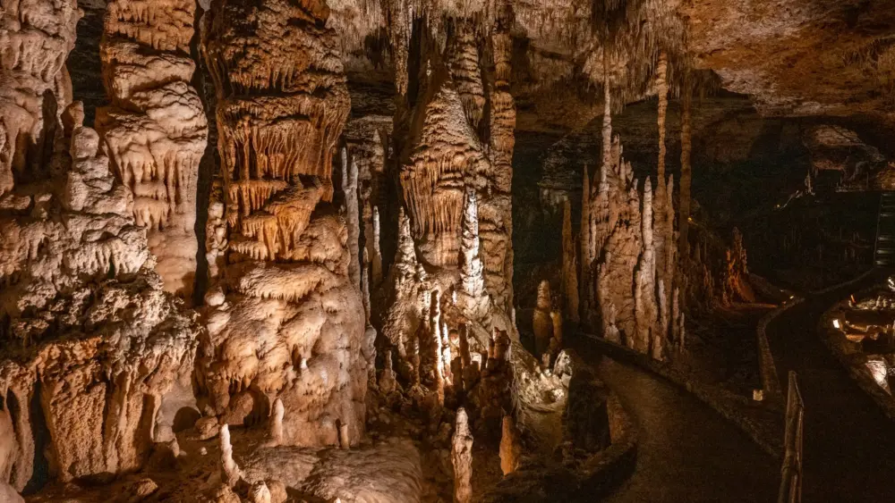 blanchard-springs-caverns-3