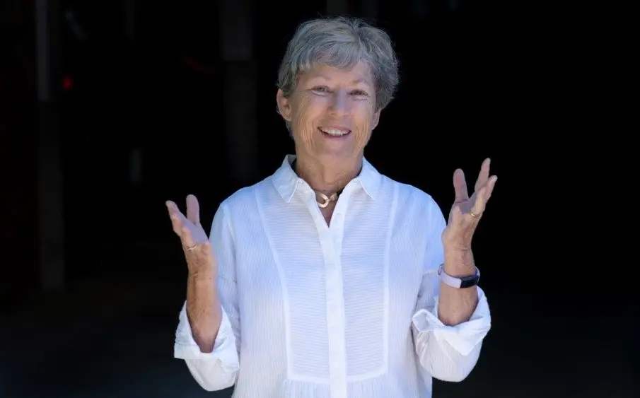 mary-troy-lyon-college