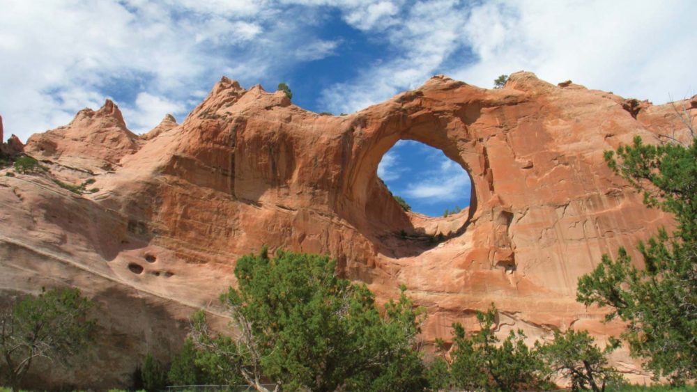 window-sandstone-cliff-arizona-window-rock