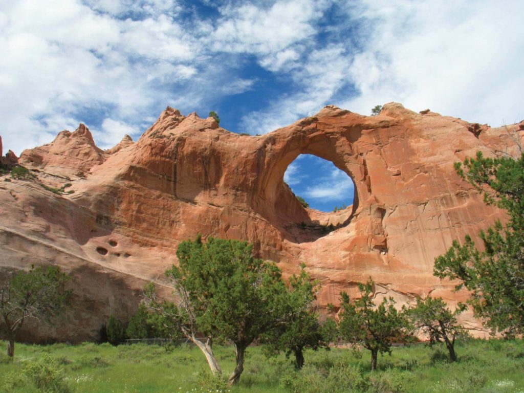 window-sandstone-cliff-arizona-window-rock