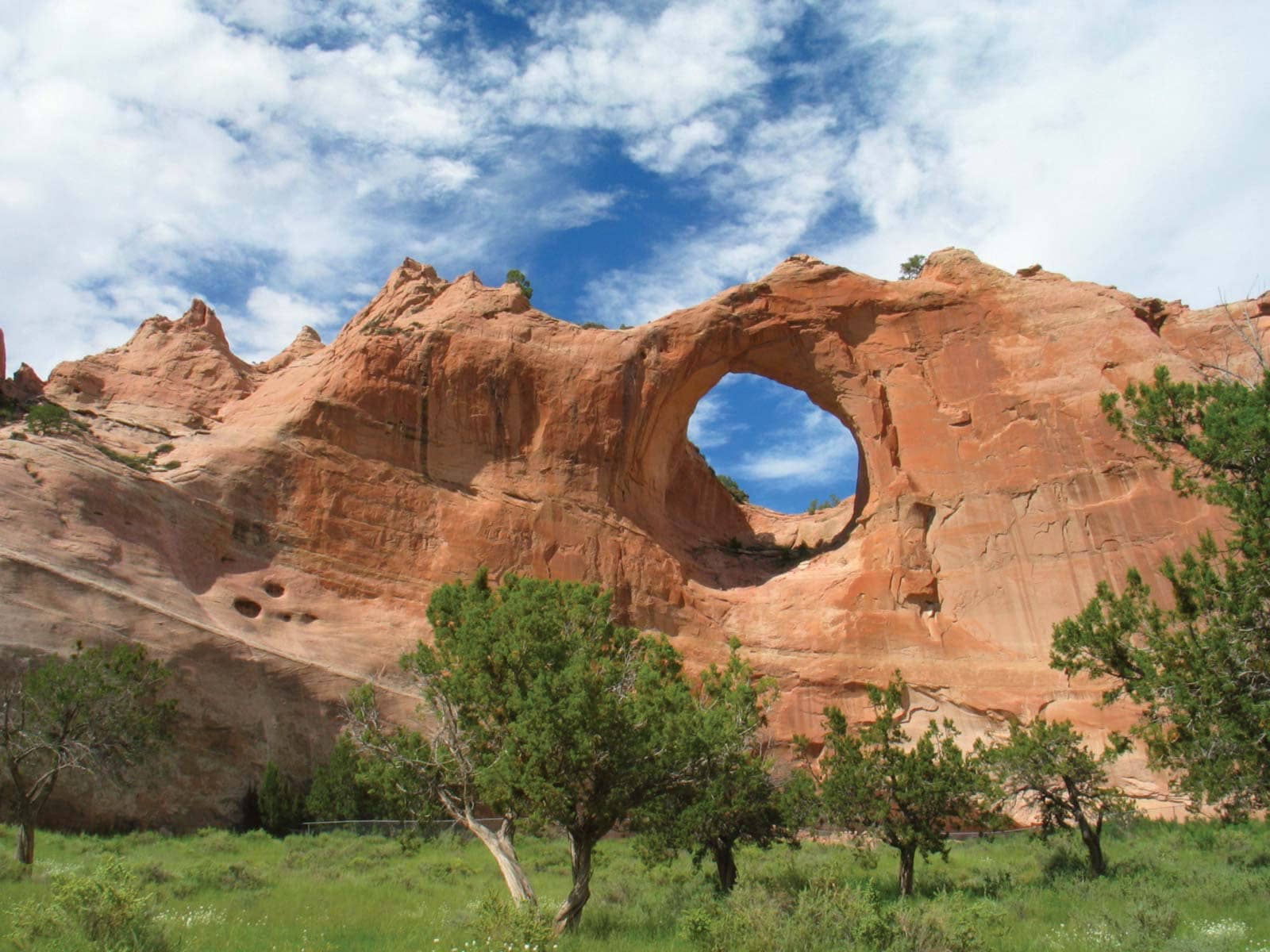 window-sandstone-cliff-arizona-window-rock