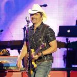 Brad Paisley, Dierks Bentley and more set to perform at 5th Annual ‘Dance Party To End ALZ’