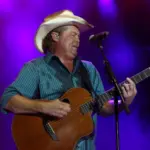 Tracy Lawrence expands his “No Alibis Tour” with dates through October