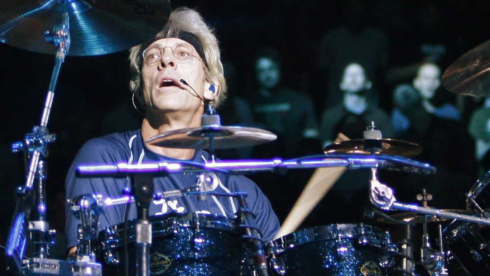 drummer-stewart-copeland-of-the-police-performs-during-bands-farewell-concert-in-new-york