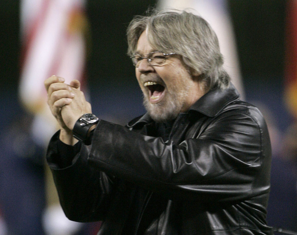 singer-bob-seger-reacts-after-performig-america-the-beautiful-before-game-1-in-major-league-baseballs-world-series-in-detroit-2