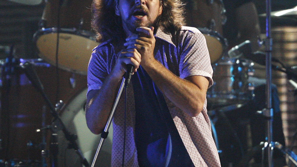 eddie-vedder-of-pearl-jam-performs-at-the-taping-of-the-third-annual-vh1-rock-honors-the-who-concert-in-los-angeles