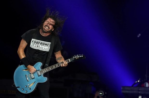 file-photo-dave-grohl-of-foo-fighters-band-performs-during-the-rock-in-rio-music-festival-in-rio-de-janeiro-3
