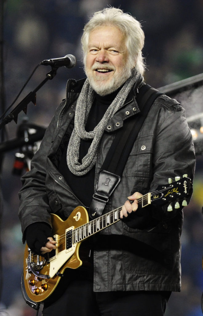 singer-bachman-performs-at-half-time-during-the-cfls-98th-grey-cup-football-game-in-edmonton-3