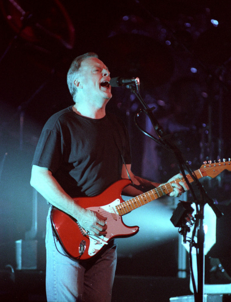 lead-singer-pink-floyd-gilmour-plays-at-earls-court-in-london