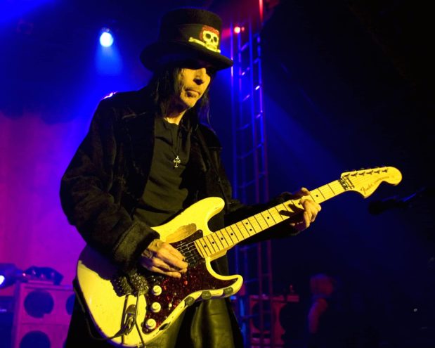 motley-crues-guitarist-mick-mars-performs-at-the-hard-rock-joint-in-las-vegas-2