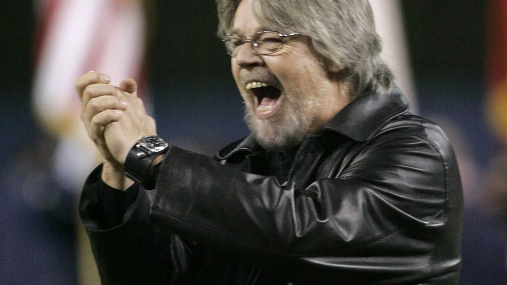 singer-bob-seger-reacts-after-performig-america-the-beautiful-before-game-1-in-major-league-baseballs-world-series-in-detroit-4