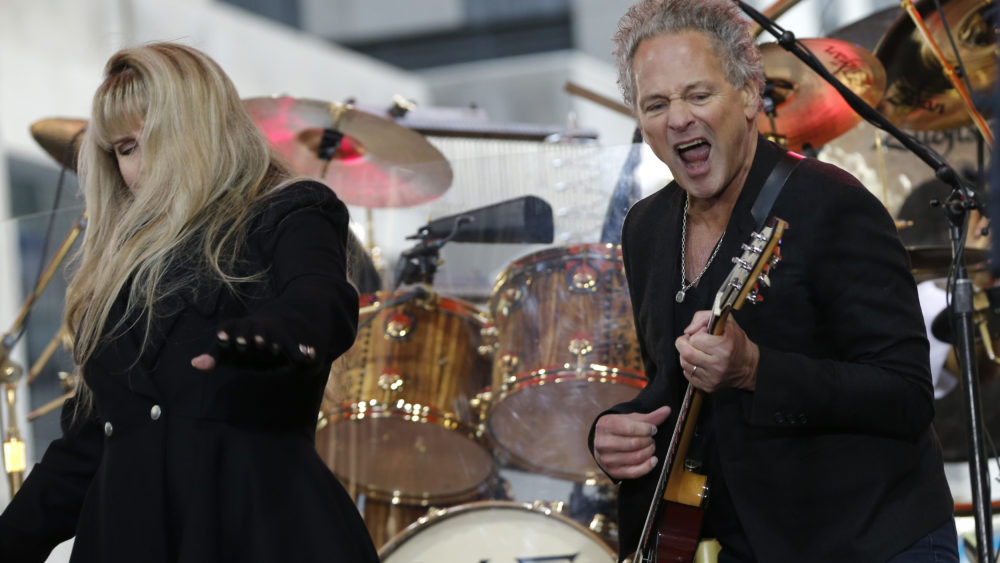 members-of-the-rock-band-fleetwood-mac-lindsey-buckingham-and-stevie-nicks-perform-during-a-concert-by-the-band-on-nbcs-today-show-in-new-york-city