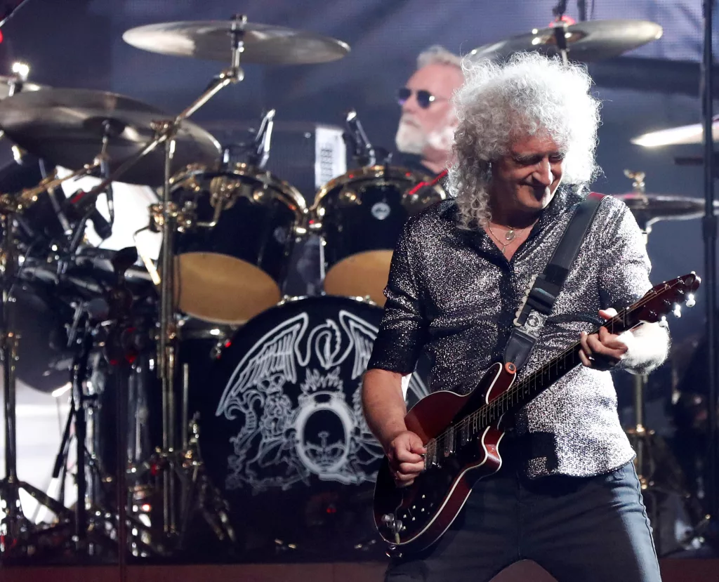 guitarist-may-and-drummer-taylor-of-band-queen-performsduring-the-rhapsody-tour-at-the-forum-in-inglewood-6