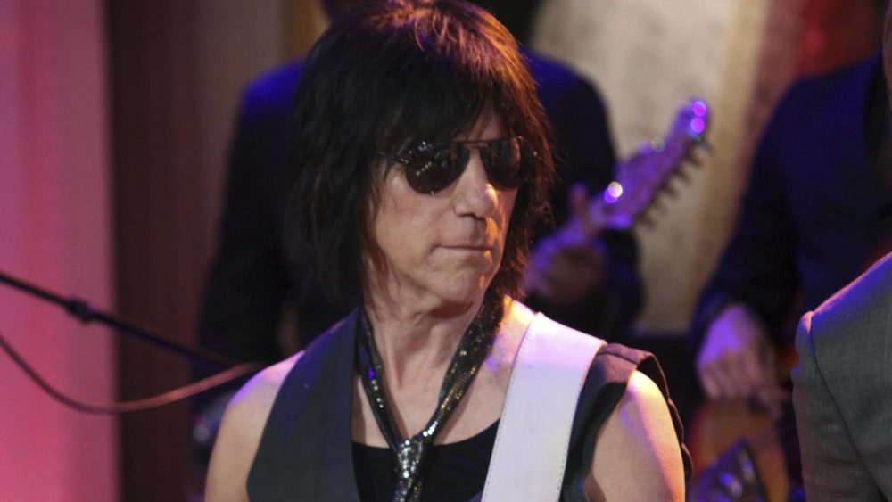 jeff-beck-performs-as-part-of-the-in-performance-at-the-white-house-series-in-washington