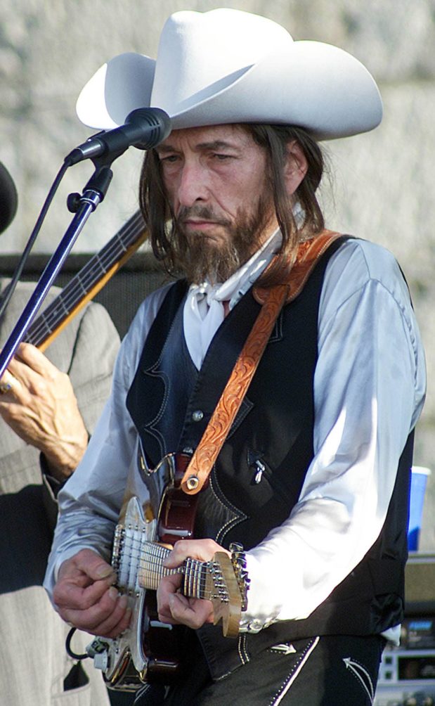 singer-bob-dylan-performs-in-newport-5