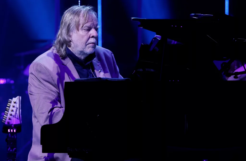 british-musician-rick-wakeman-performs-during-the-opening-of-the-starmus-festival-v-in-zurich-3