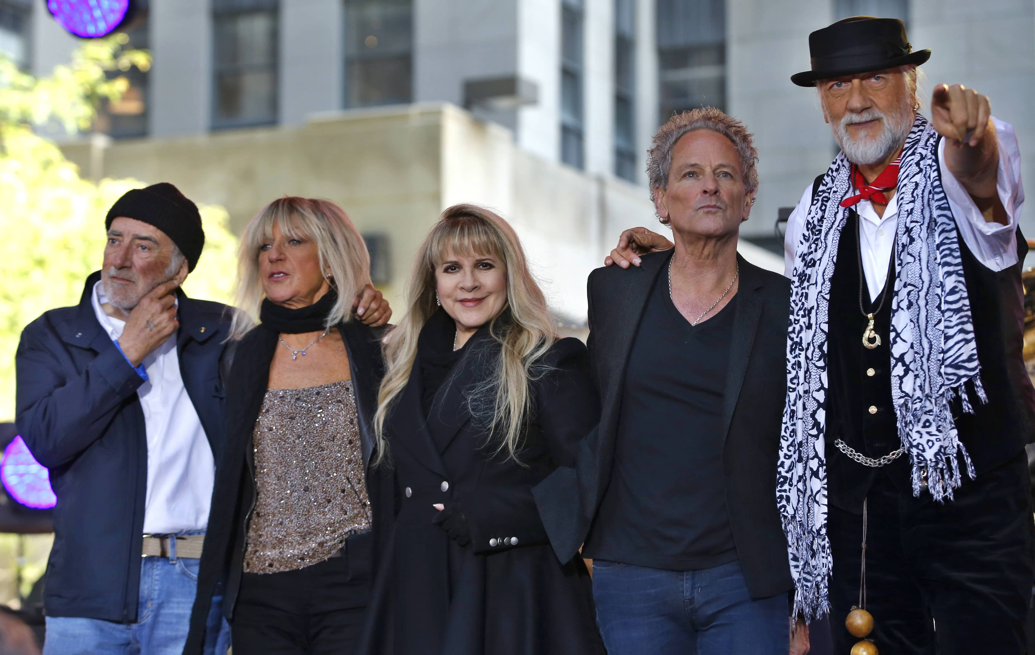 members-of-the-rock-band-fleetwood-mac-stand-together-on-stage-after-performing-a-concert-on-nbcs-today-show-in-new-york-city-2