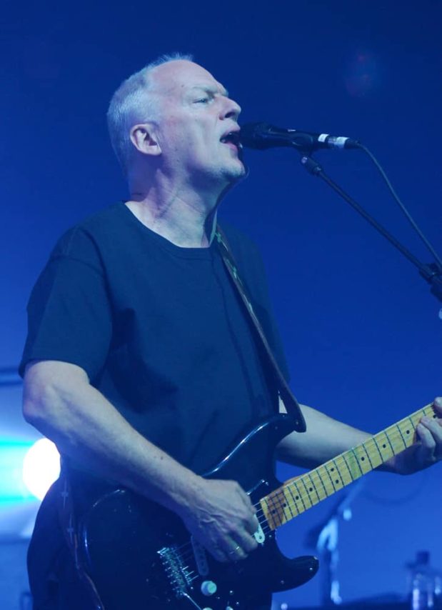 david-gilmour-performs-in-concert-april-13-2006