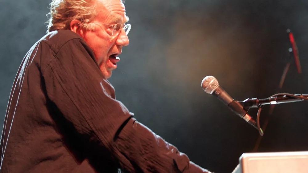manzarek-of-the-doors-of-the-21st-century-performs-in-brazil-4