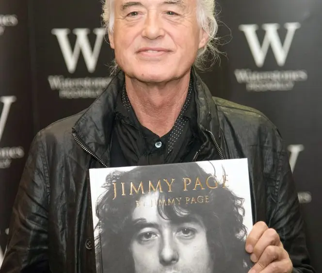 jimmy-page-jimmy-page-by-jimmy-page-book-signing-at-waterstones-piccadilly-in-london-on-december-2-2014-2