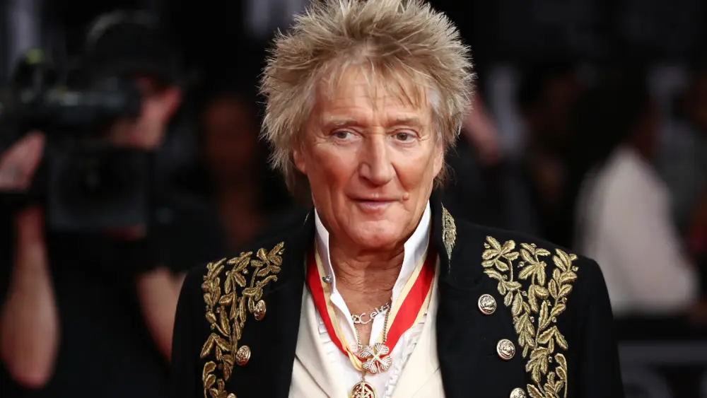 the-brit-awards-at-the-o2-arena-in-london-9