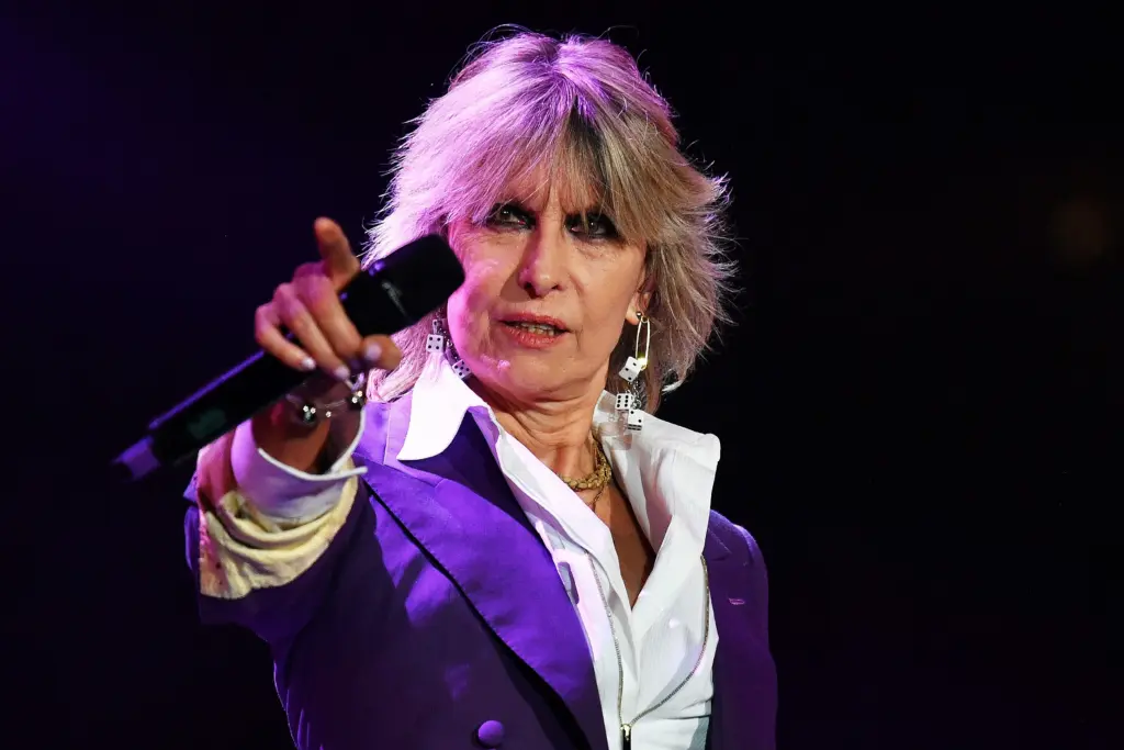 singer-chrissie-hynde-performs-during-the-last-night-of-the-proms-celebration-in-hyde-park-london-7
