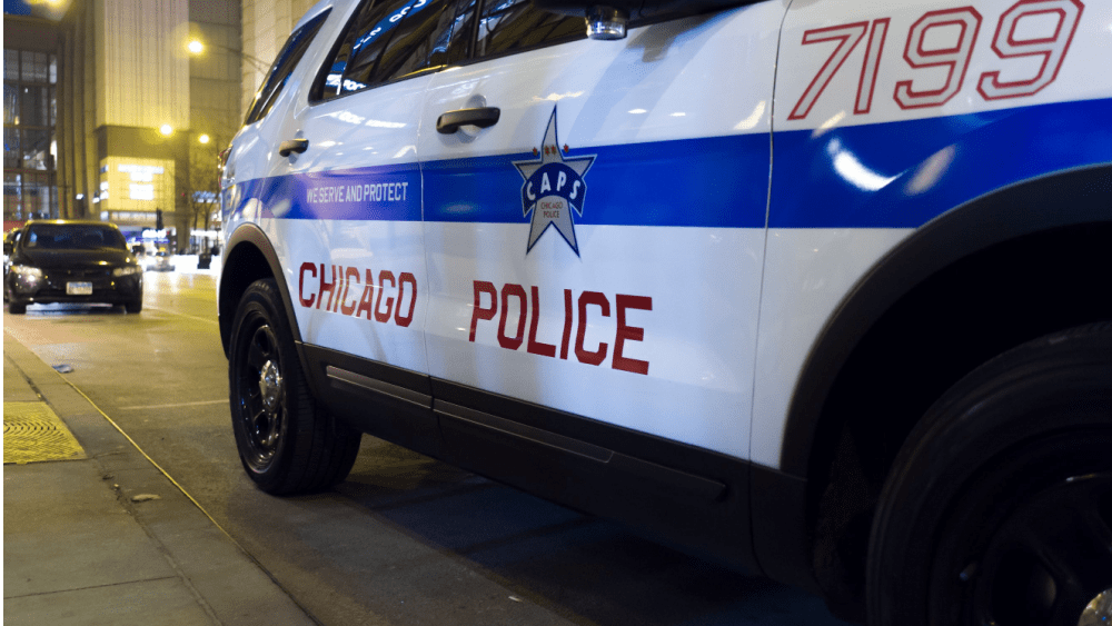 One dead, 6 others injured during shooting at memorial in Chicago