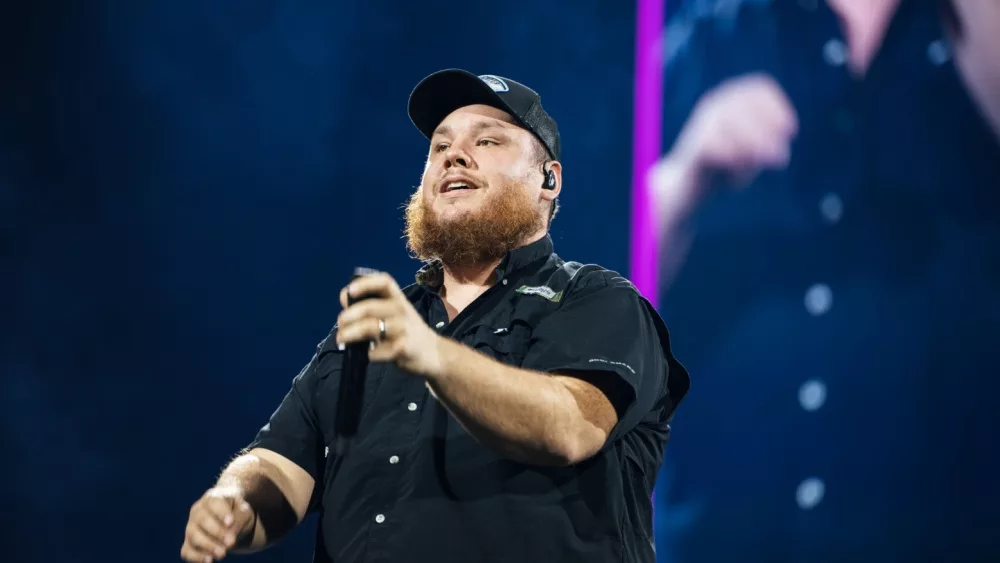 Luke Combs performs live at ao arena manchester uk. Manchester^ United Kingdom^ 17th October 2023