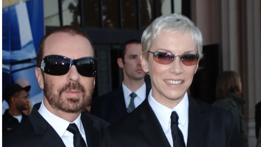 shutterstock_96318557204243