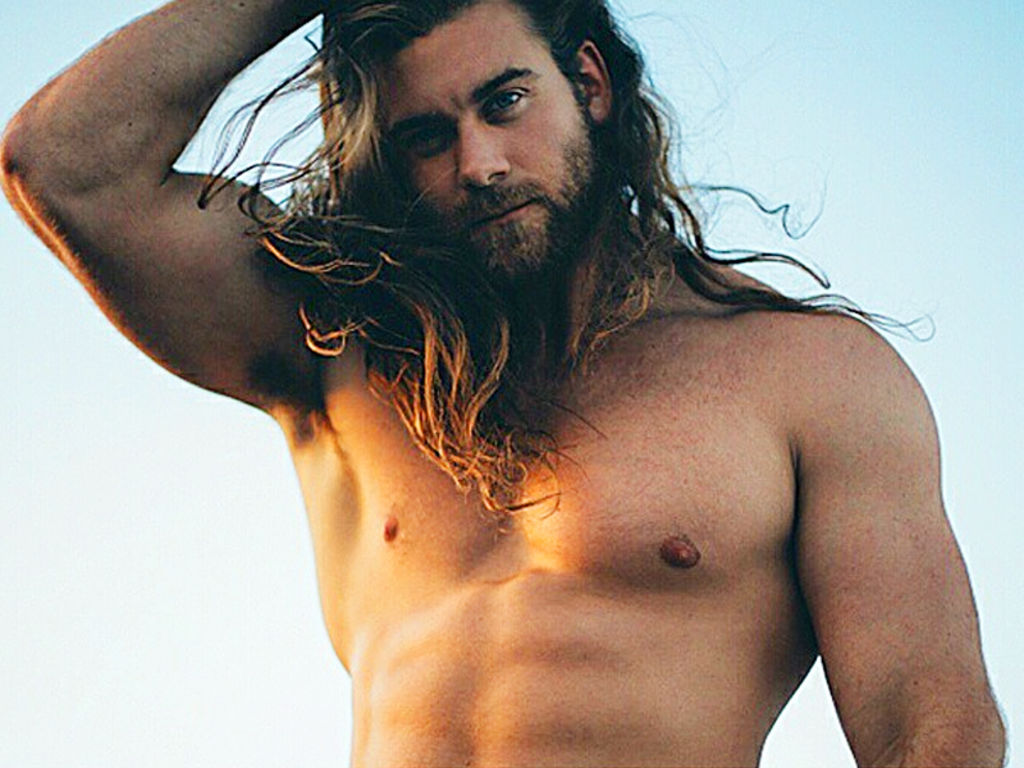 brock-ohurn-guys-with-long-hair