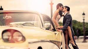 kissing-car