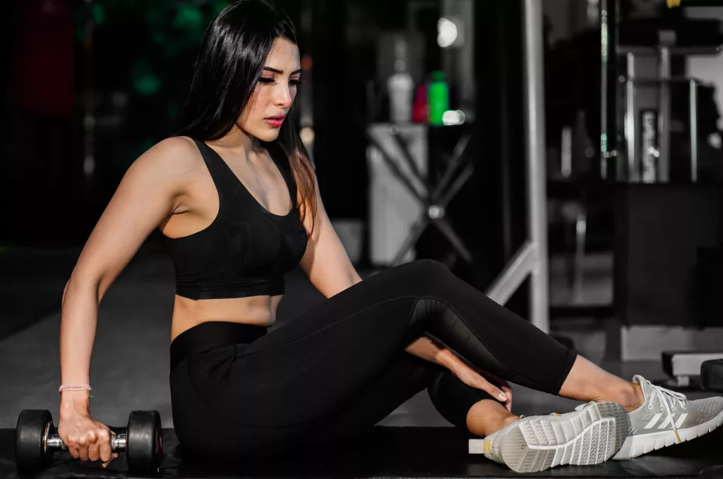 female-gym-workout-23769-pixahive