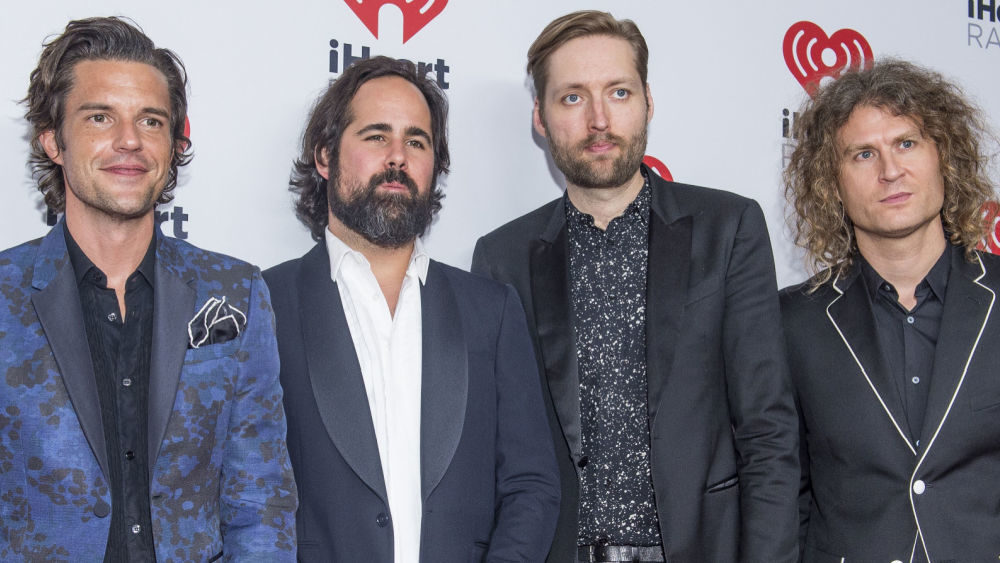 shutterstock_321740489898743