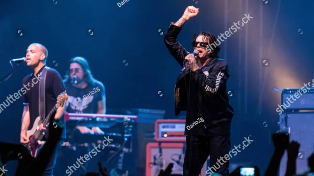 shutterstock_68261143061838