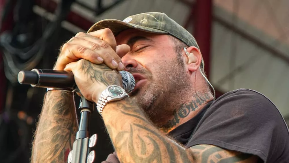 Staind stinger Aaron Lewis at the Rockstar Uproar Festival in Nampa^ Idaho