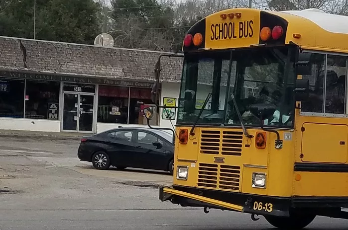 school-bus-lee-06-13-021823