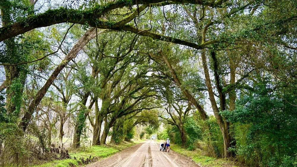 walking-america-couple-facebook-courtesy-013024