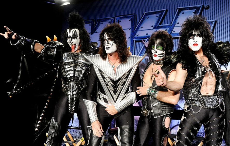 motley-crue-and-kiss-announce-their-co-headlining-tour