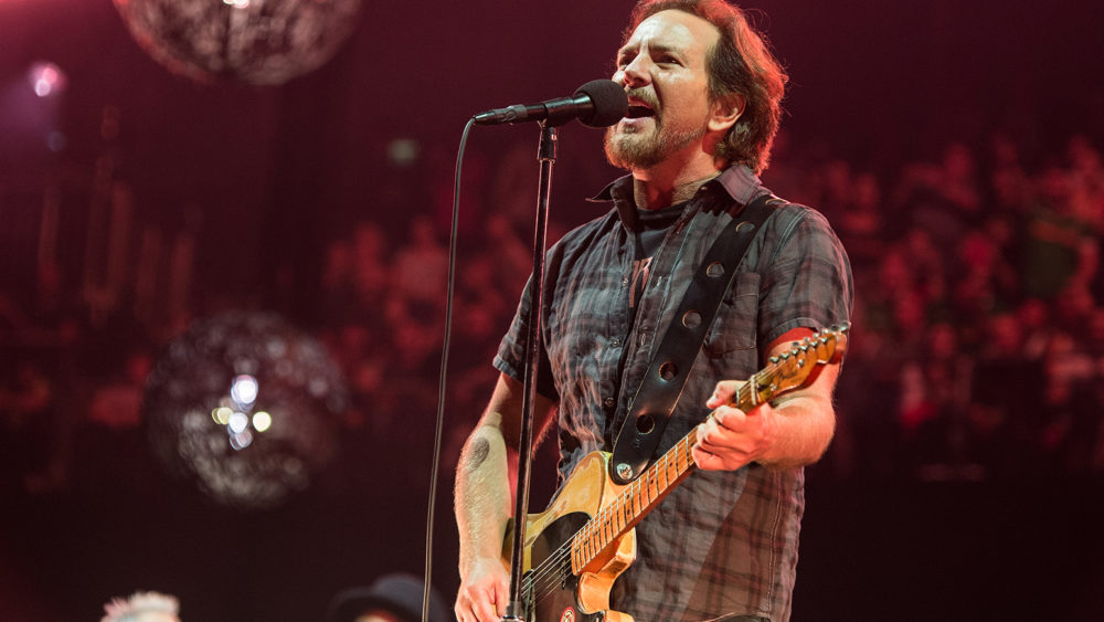 eddie-vedder-pearl-jam-live-june-18-2018-billboard-1548
