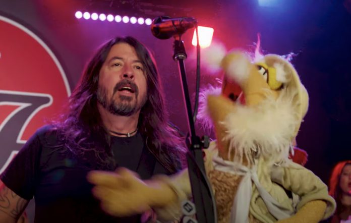 foofighters-fraggle-rock-video-news-696x442