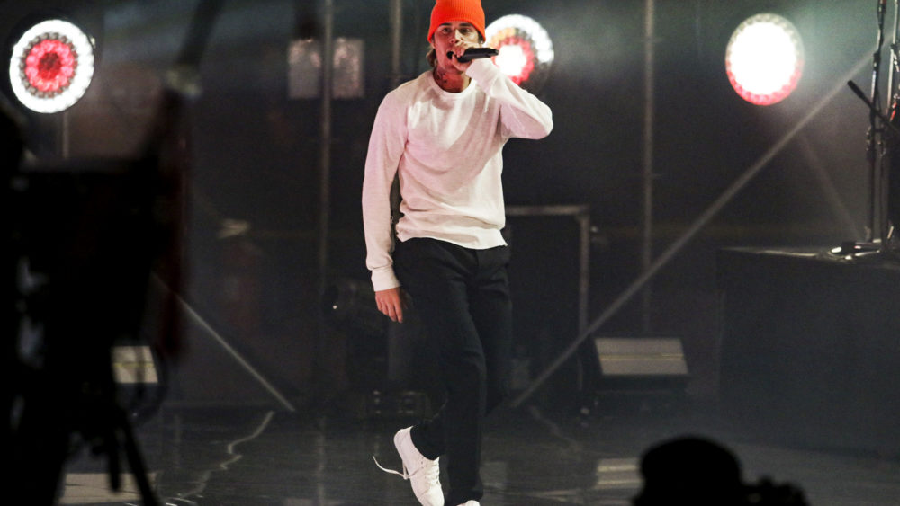 justin-bieber-2021-triller-fight-club-night-performance-billboard-1548-1620328882