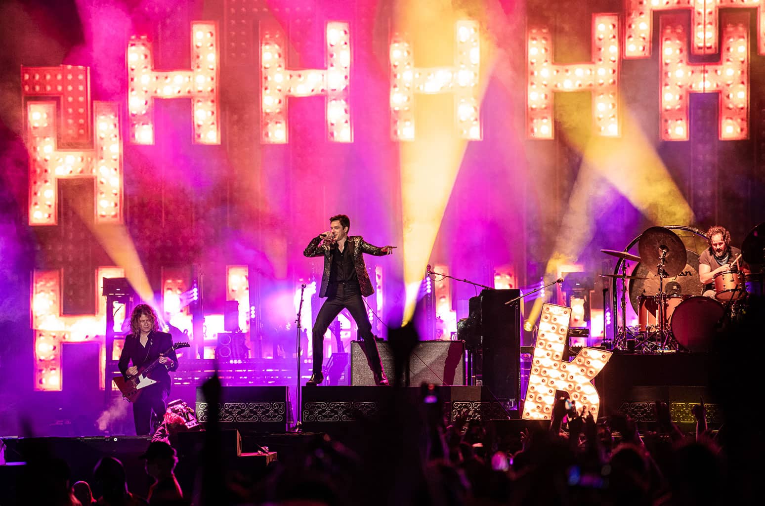 the-killers-cr-alive-coverage-2021-billboard-1548