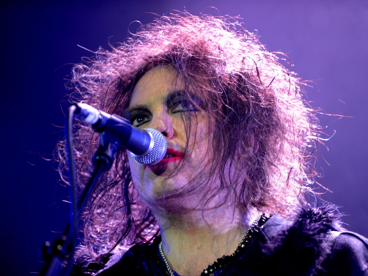 the-cure-robert-smith