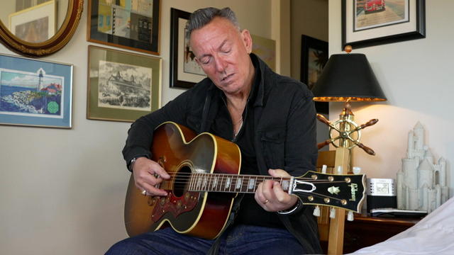 bruce-with-guitar2