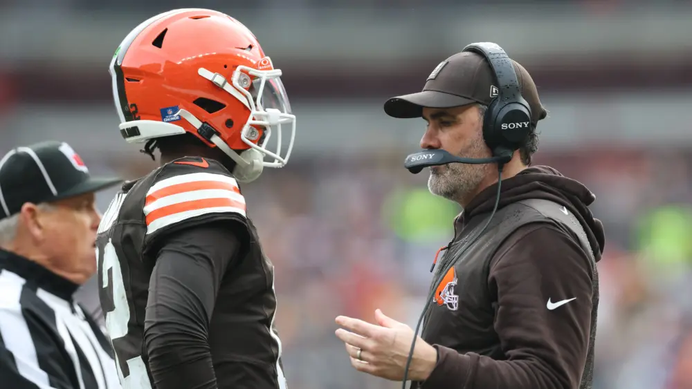 nfl-pittsburgh-steelers-at-cleveland-browns-2