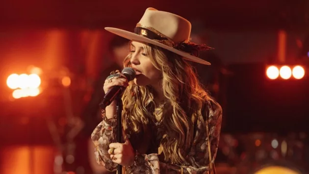 m_laineywilsonthekellyclarksonshowperformancenbc530745